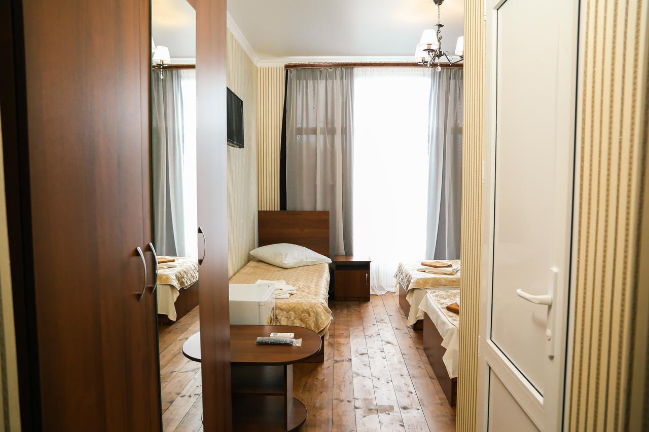 Bon Amour Gagra Extérieur photo