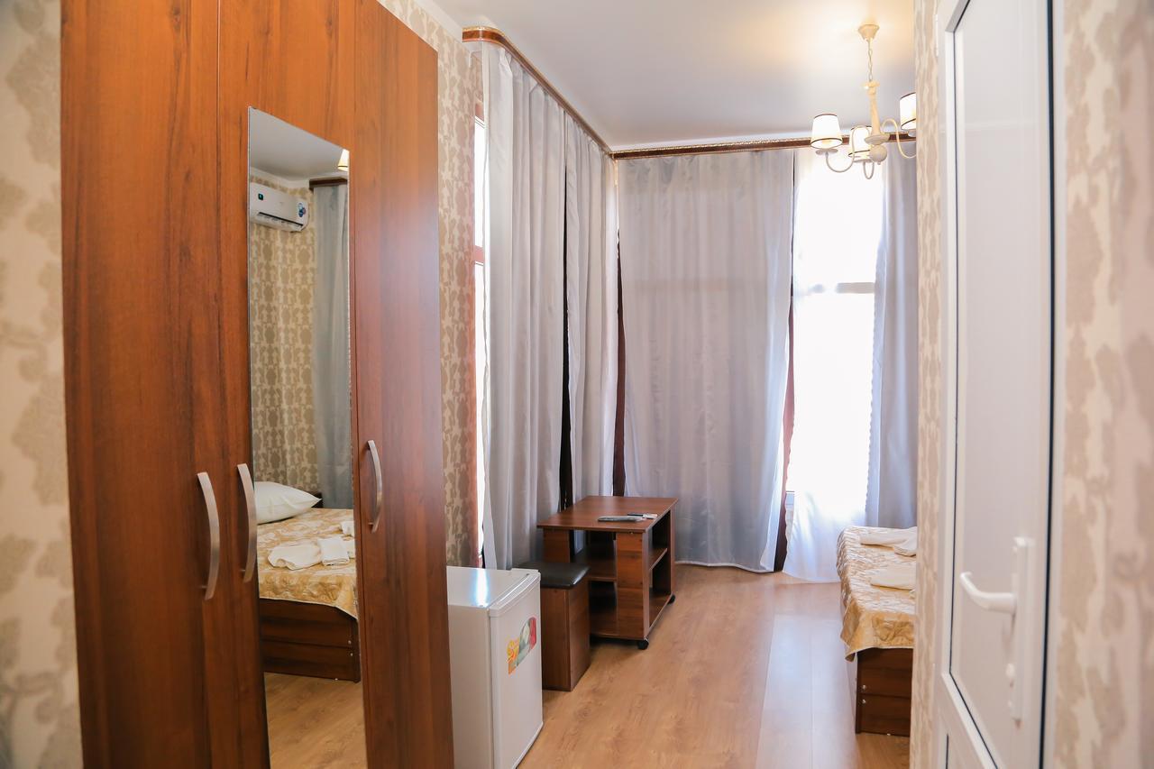 Bon Amour Gagra Extérieur photo