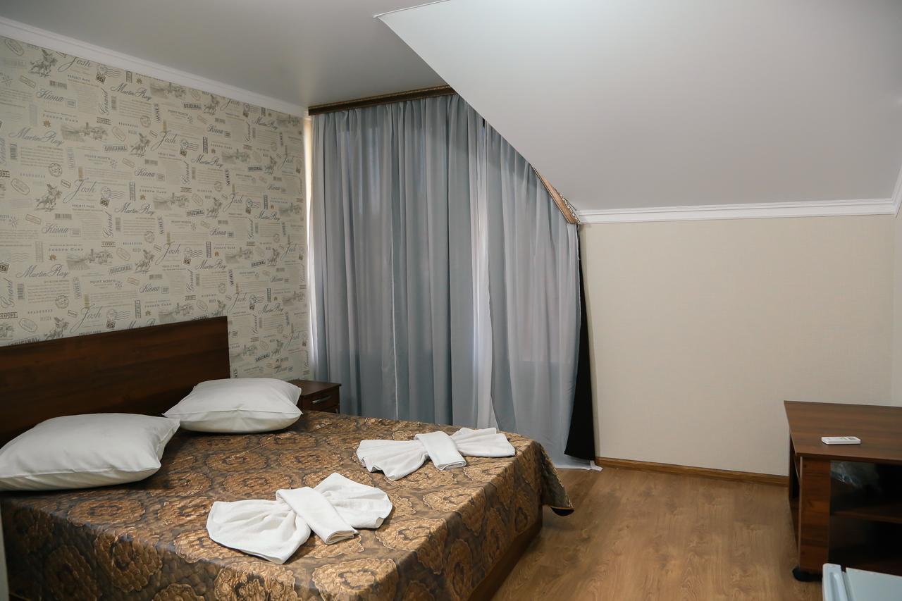 Bon Amour Gagra Extérieur photo
