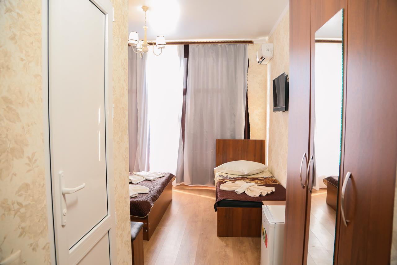 Bon Amour Gagra Extérieur photo